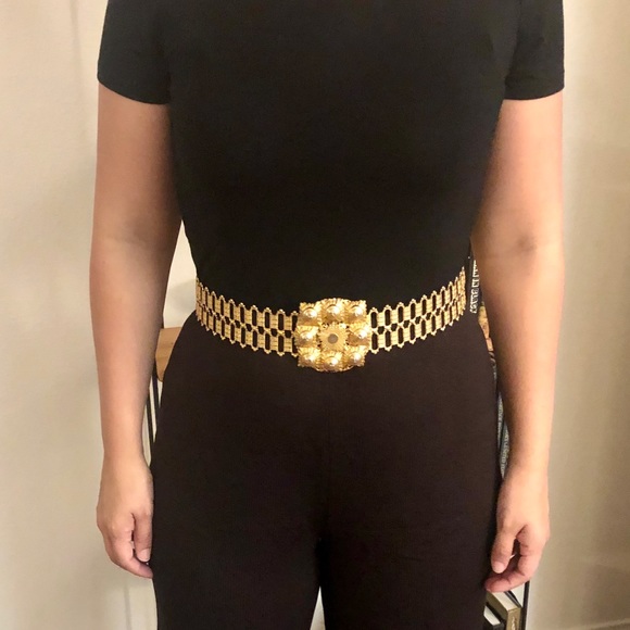 Accessories - Vintage gold chain belt